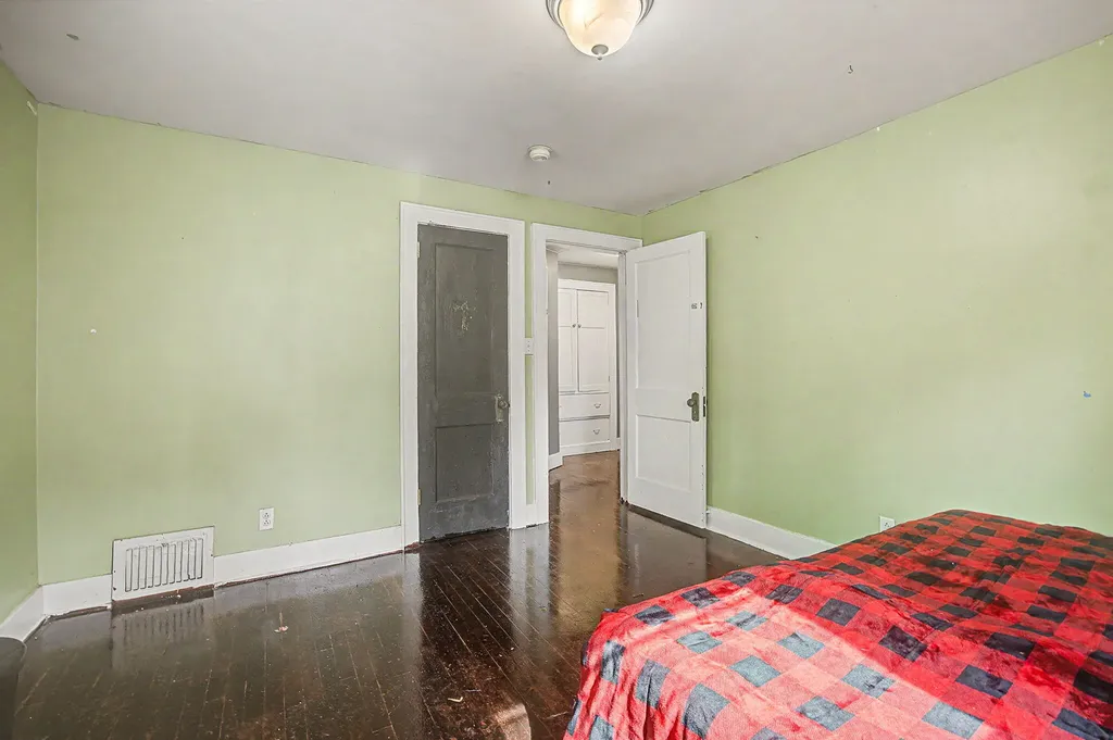 1008 Union Jackson City MI 49203