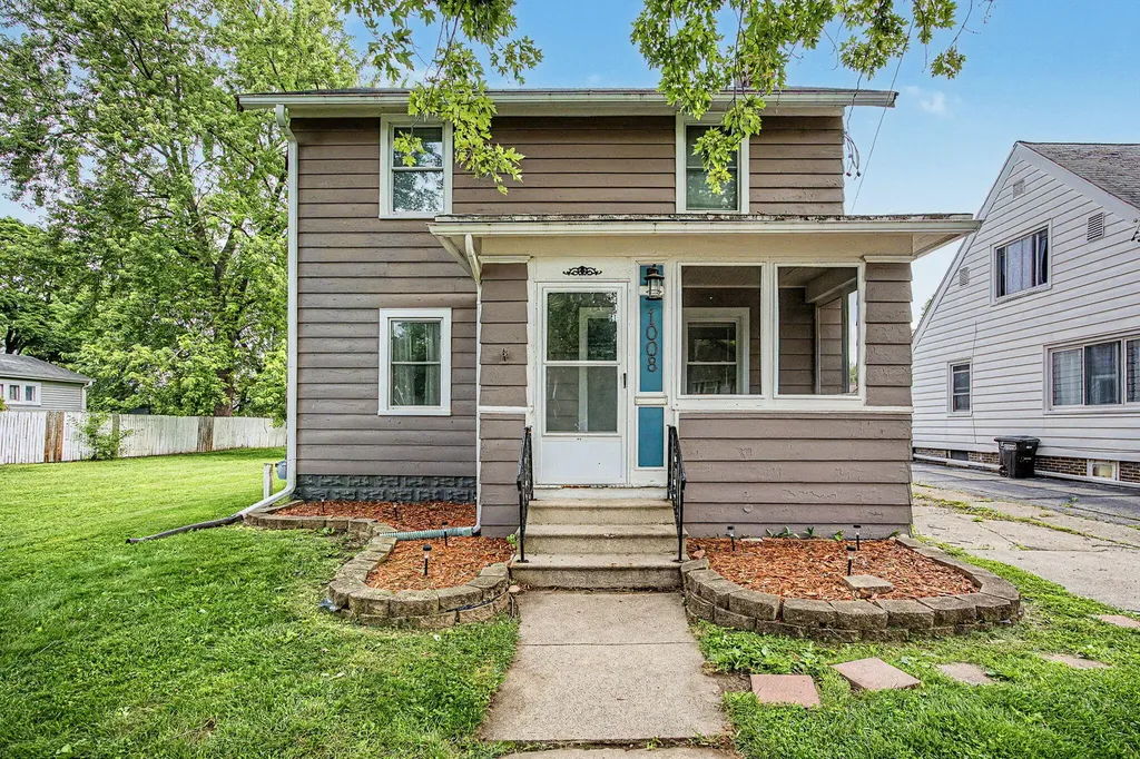 1008 Union Jackson City MI 49203