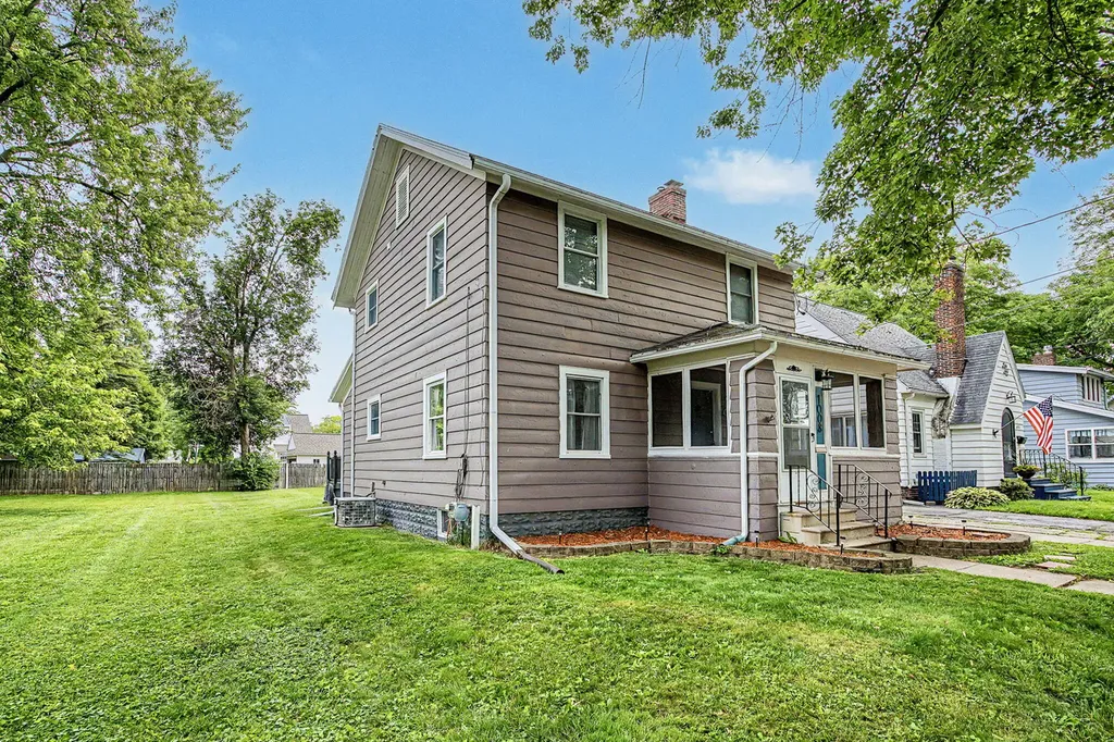 1008 Union Jackson City MI 49203