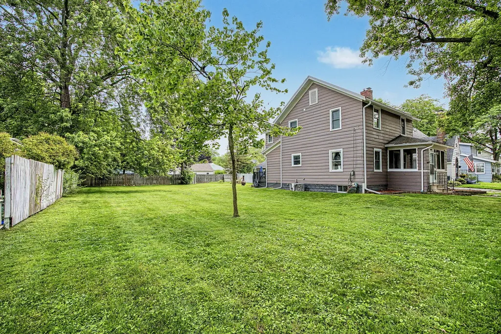 1008 Union Jackson City MI 49203
