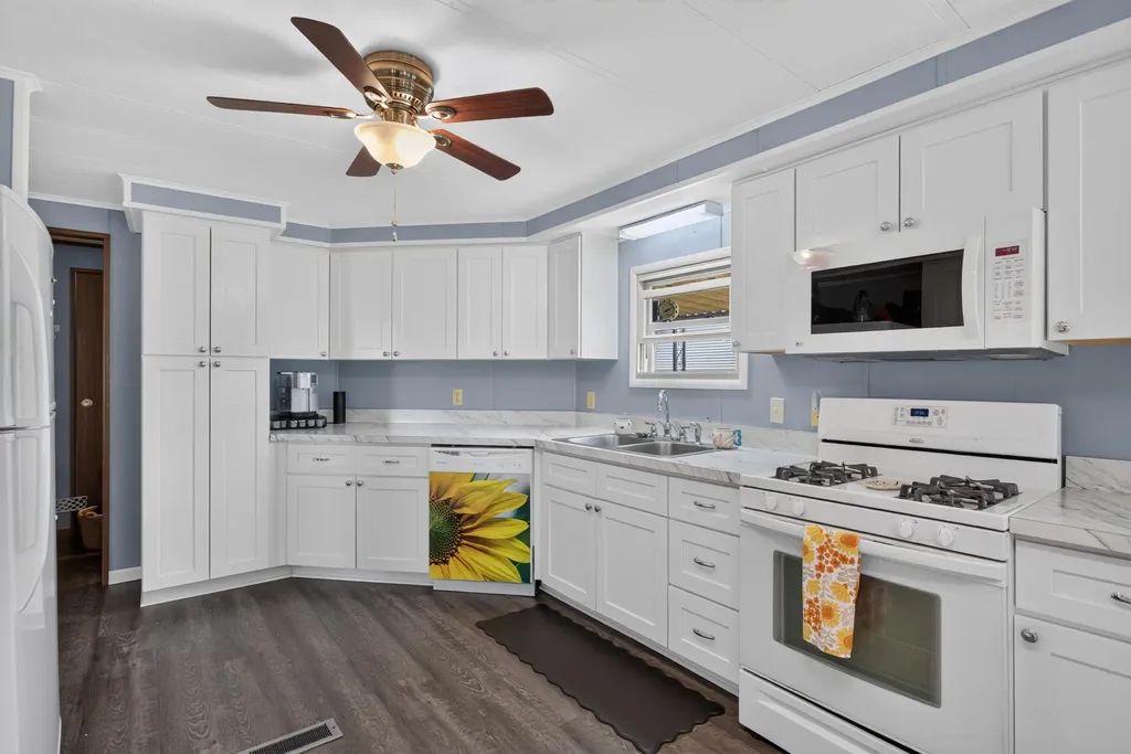 2550 Dardy Drive Norvell Township MI 49230