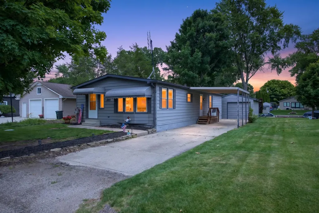 2550 Dardy Drive Norvell Township MI 49230