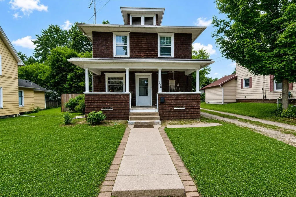 628 Ellery Avenue Jackson City MI 49202