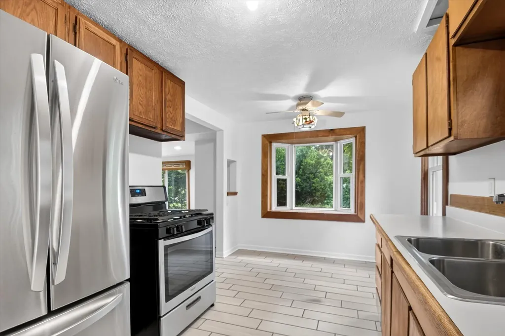 6109 Brooklyn Road Napoleon Township MI 49201