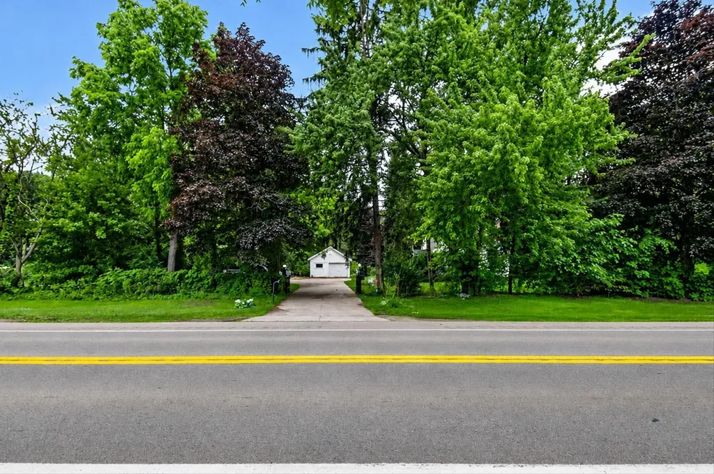 6109 Brooklyn Road Napoleon Township MI 49201