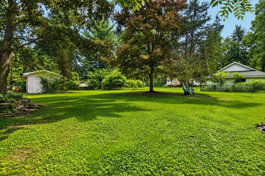 6109 Brooklyn Road Napoleon Township MI 49201