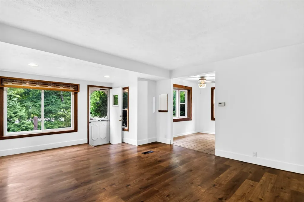 6109 Brooklyn Road Napoleon Township MI 49201