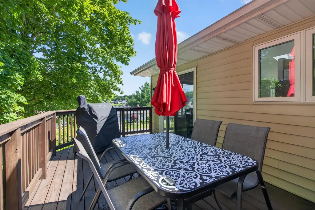 11947 Bunday Drive Somerset Township MI 49249