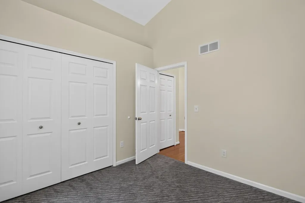 7944 Thornhill Drive Ypsilanti Charter Township MI 48197