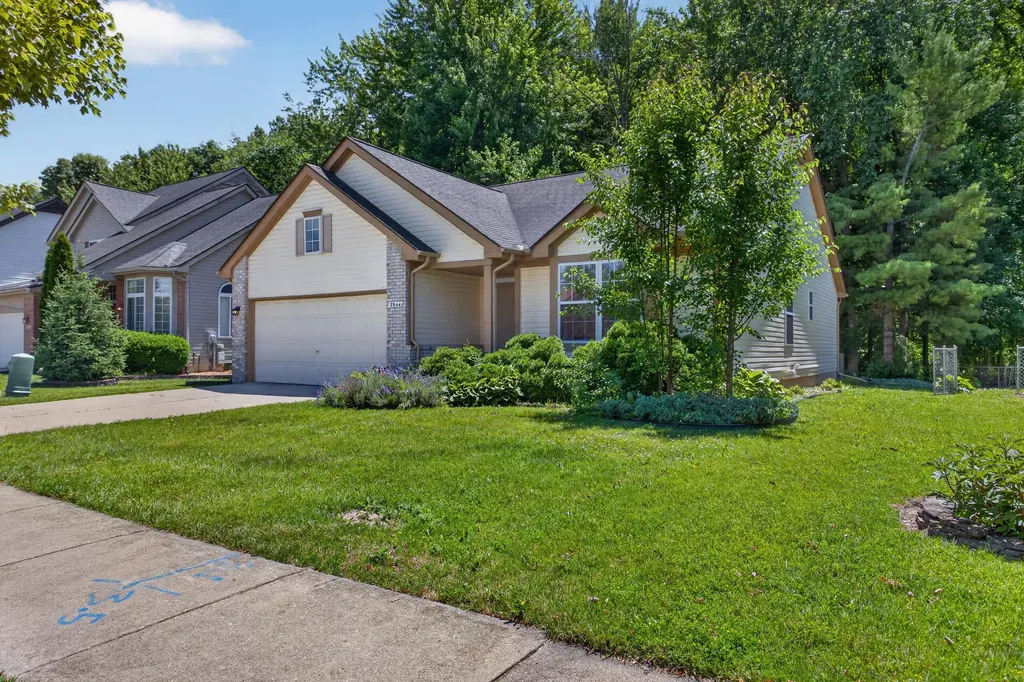 7944 Thornhill Drive Ypsilanti Charter Township MI 48197