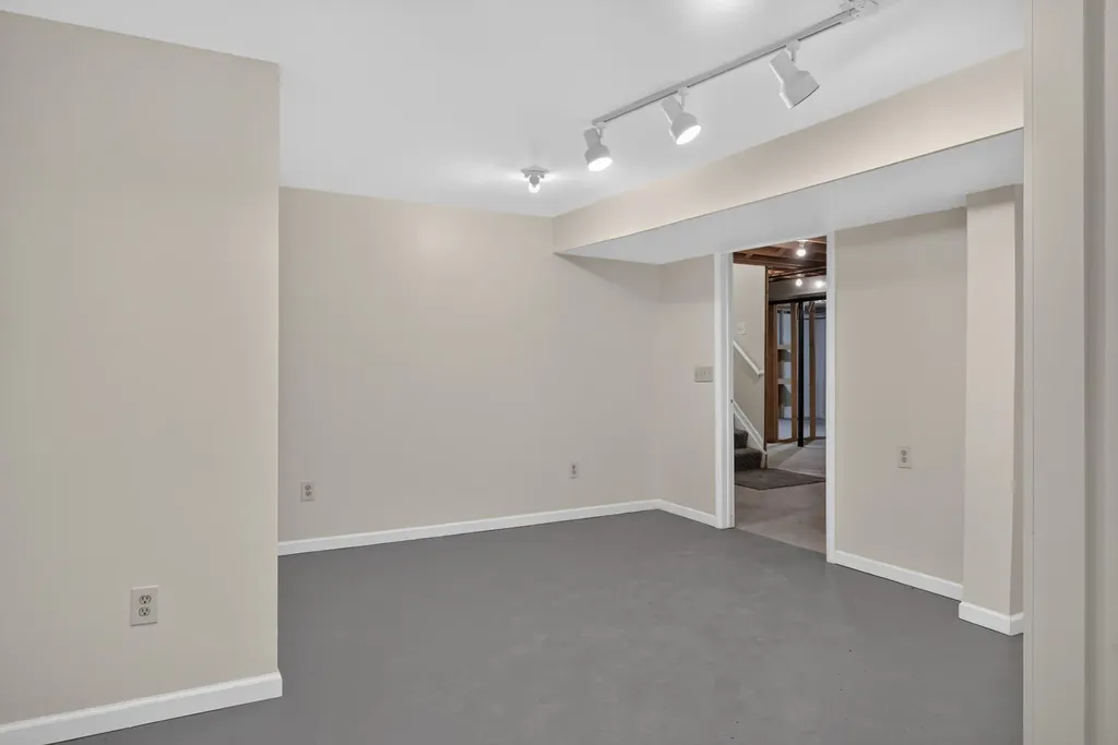 7944 Thornhill Drive Ypsilanti Charter Township MI 48197