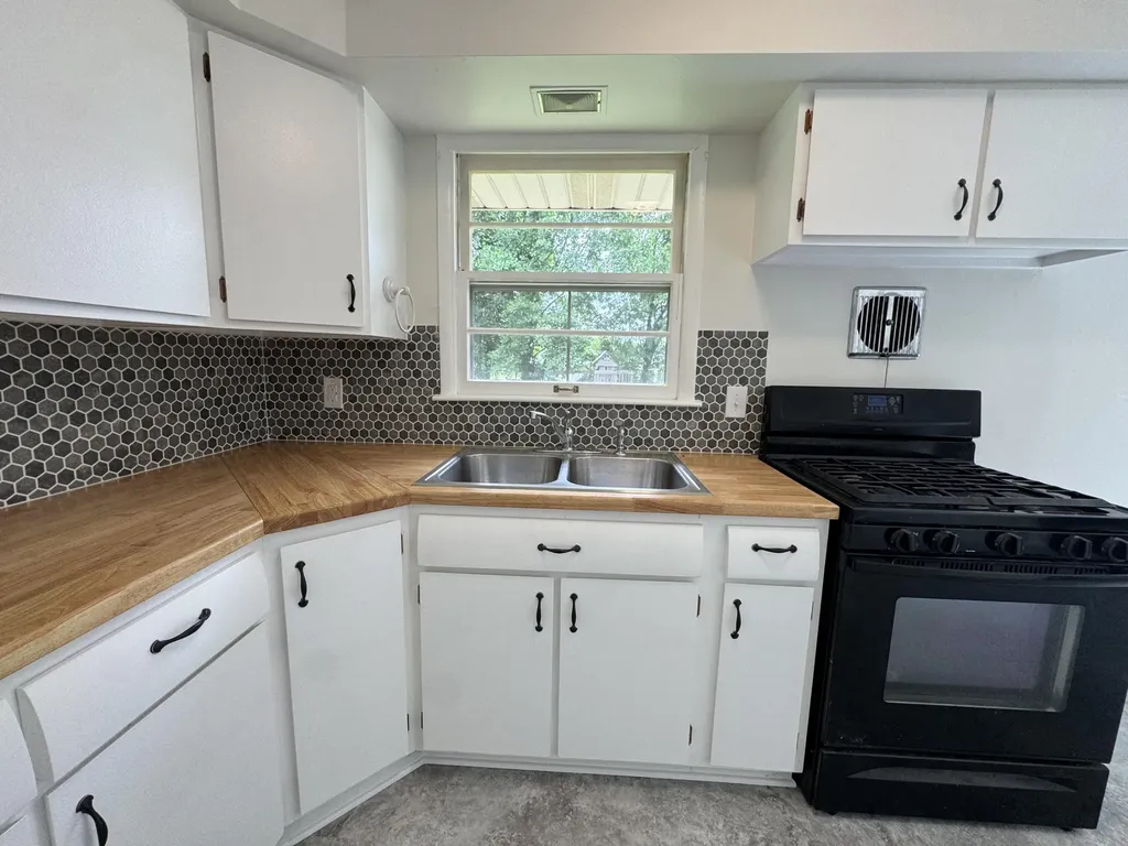 227 Eastlawn Parma Village MI 49269