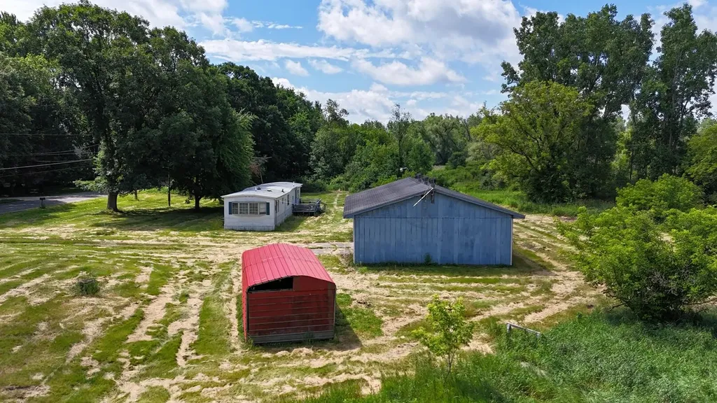9500 N Meridian Road Henrietta Township MI 49272