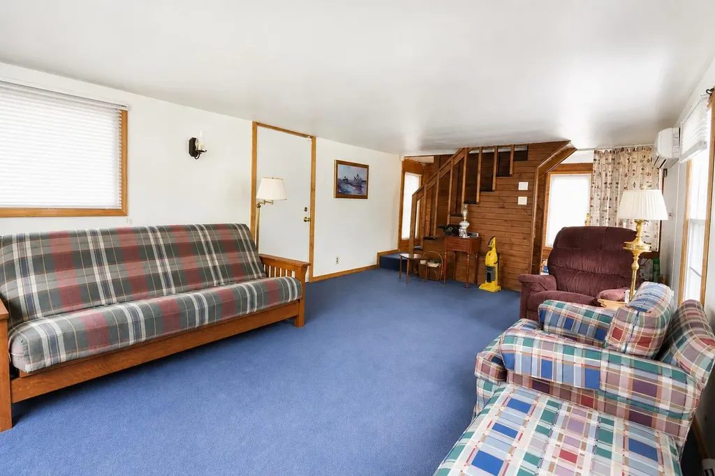 230 Duryeas Point Leoni Township MI 49254