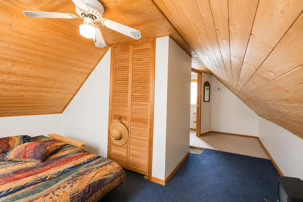 230 Duryeas Point Leoni Township MI 49254