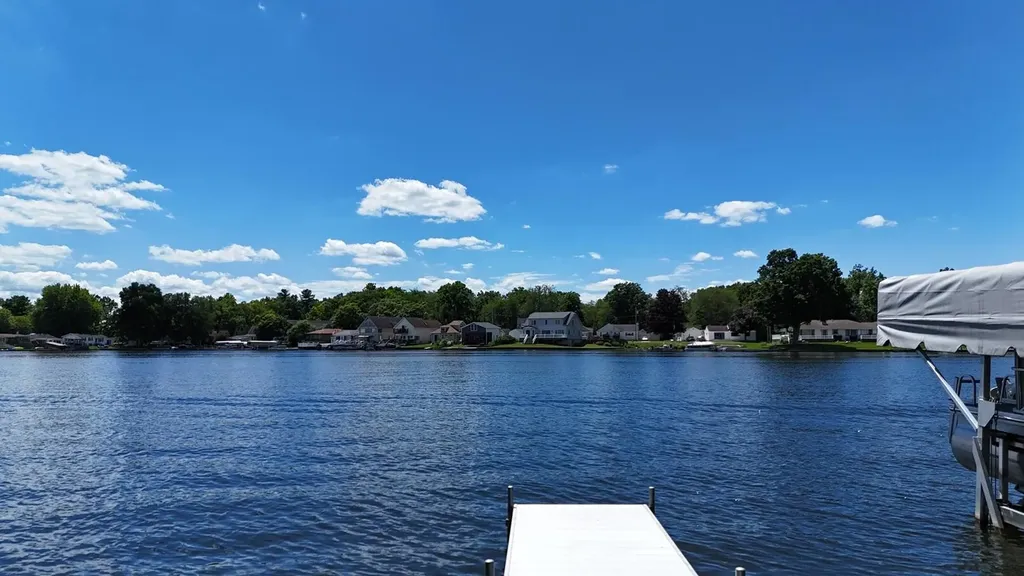 230 Duryeas Point Leoni Township MI 49254