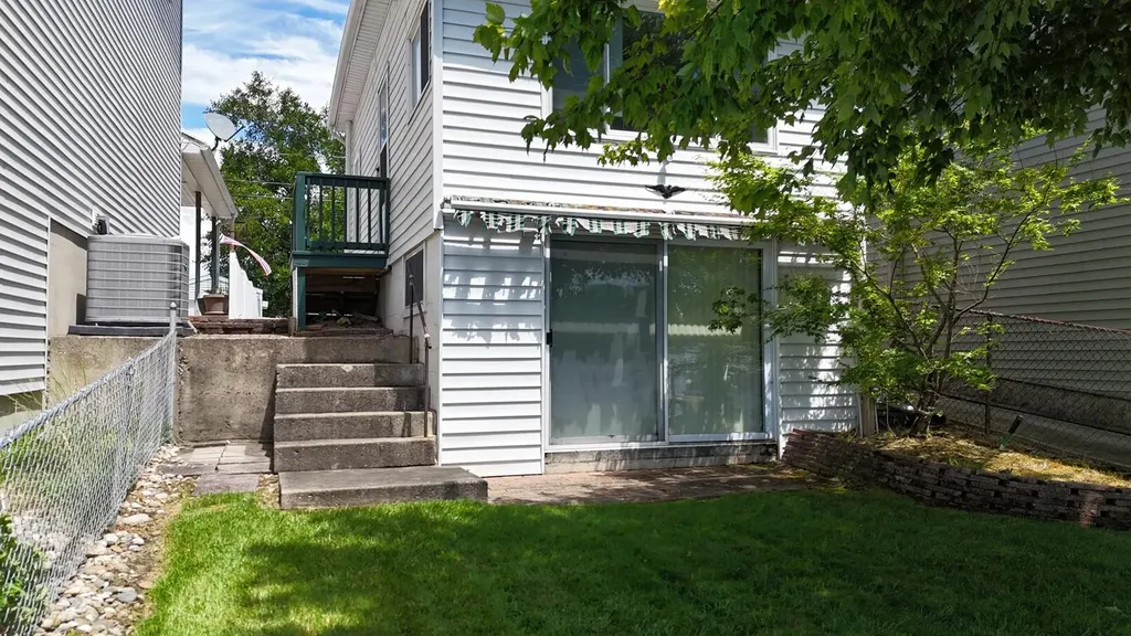 230 Duryeas Point Leoni Township MI 49254