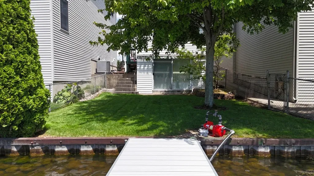 230 Duryeas Point Leoni Township MI 49254