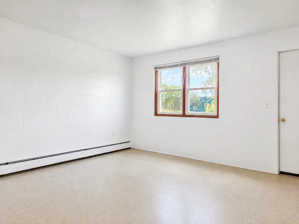18100 English Road Manchester Township MI 48158