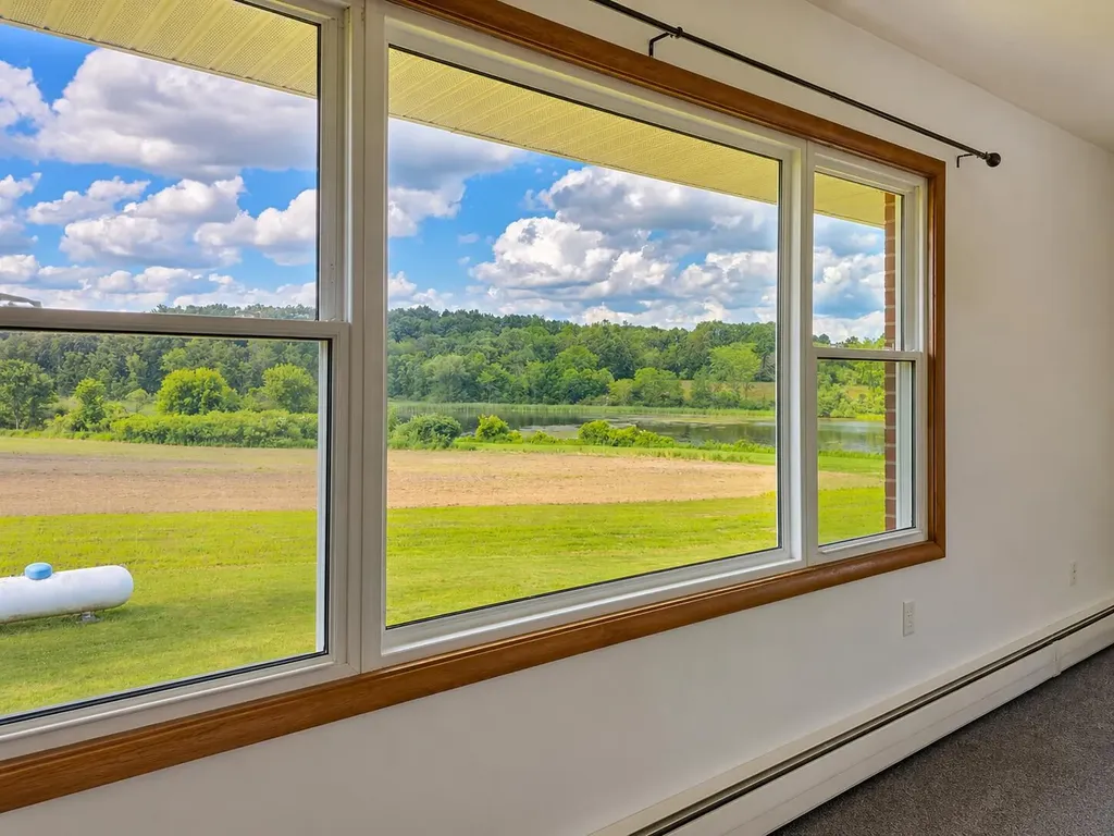 18100 English Road Manchester Township MI 48158