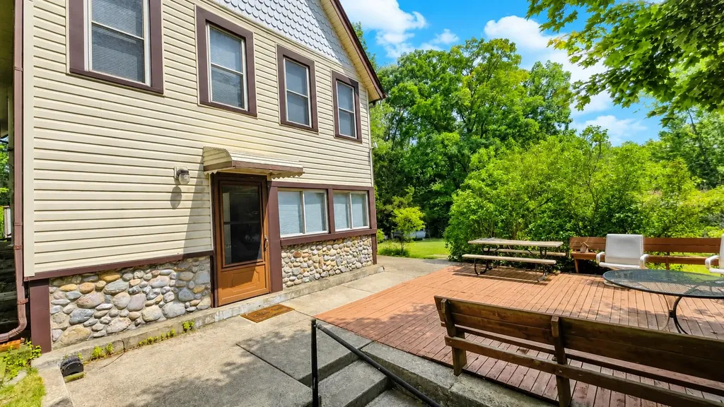 1600 Mull Road Manchester Township MI 49287