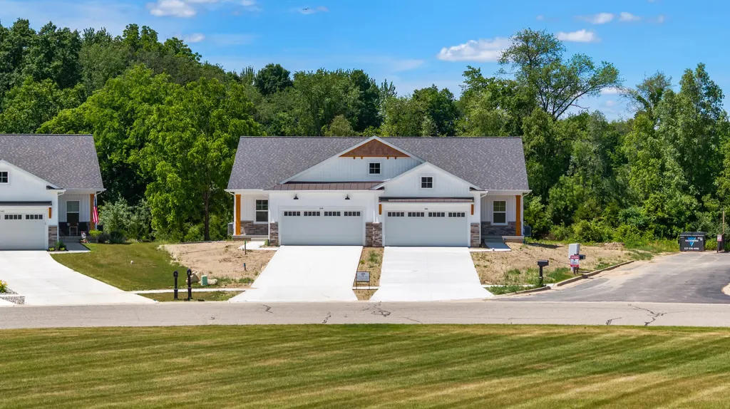 146 Ashley Court Brooklyn Village MI 49230