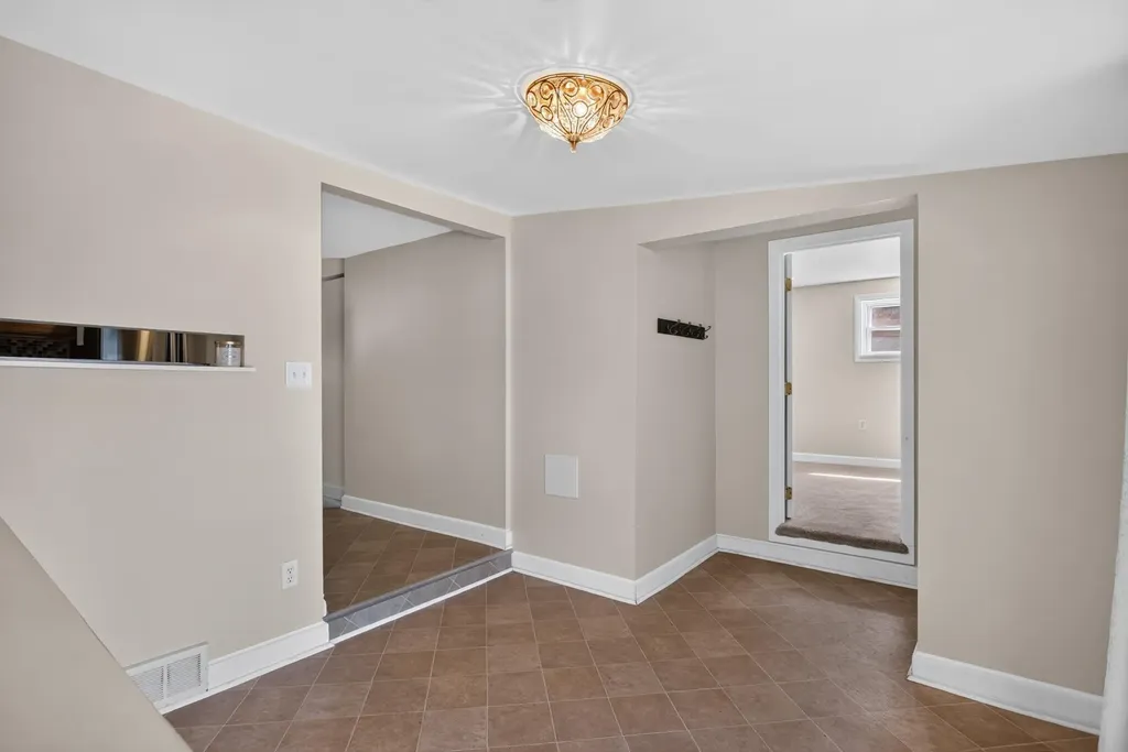 201 Tipperary Street Leoni Township MI 49254