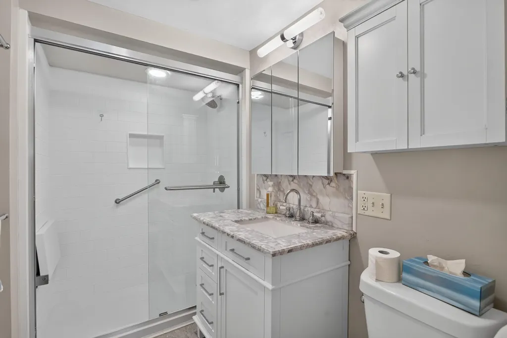 201 Tipperary Street Leoni Township MI 49254