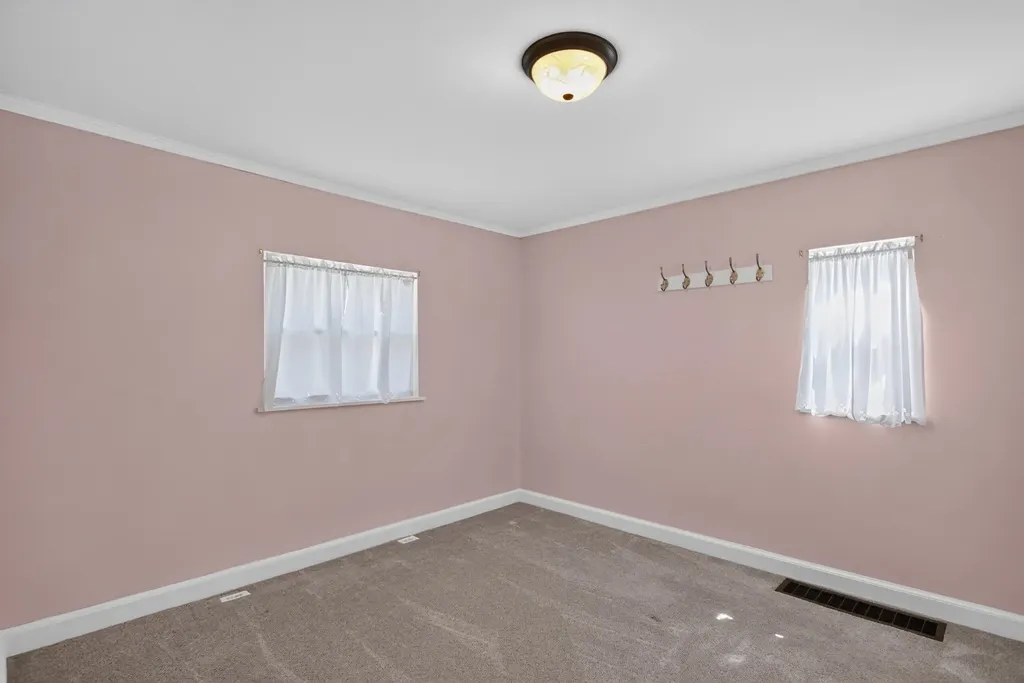 201 Tipperary Street Leoni Township MI 49254
