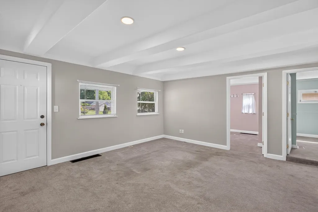 201 Tipperary Street Leoni Township MI 49254