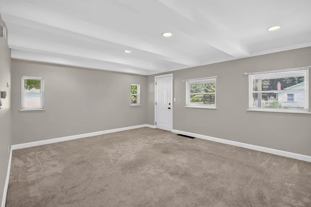 201 Tipperary Street Leoni Township MI 49254