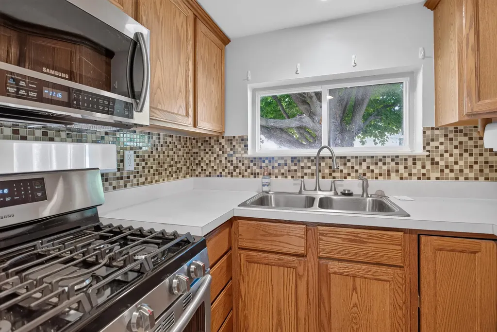 201 Tipperary Street Leoni Township MI 49254