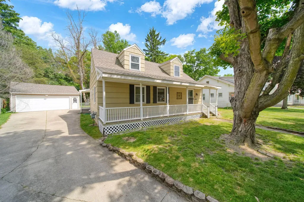 743 Briarcliff Road Jackson City MI 49201