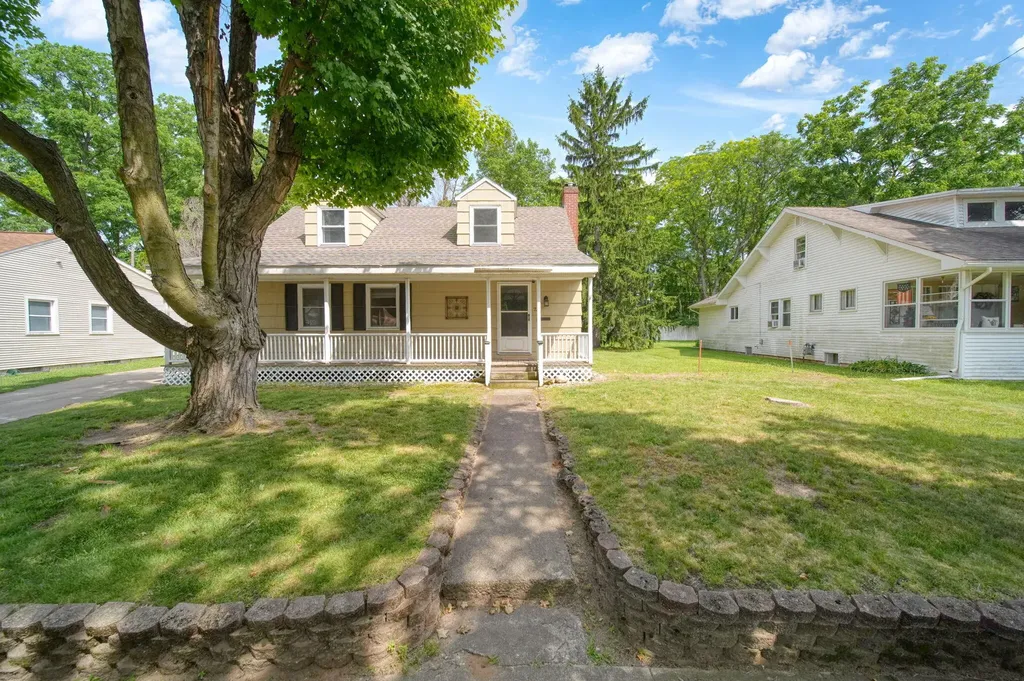 743 Briarcliff Road Jackson City MI 49201