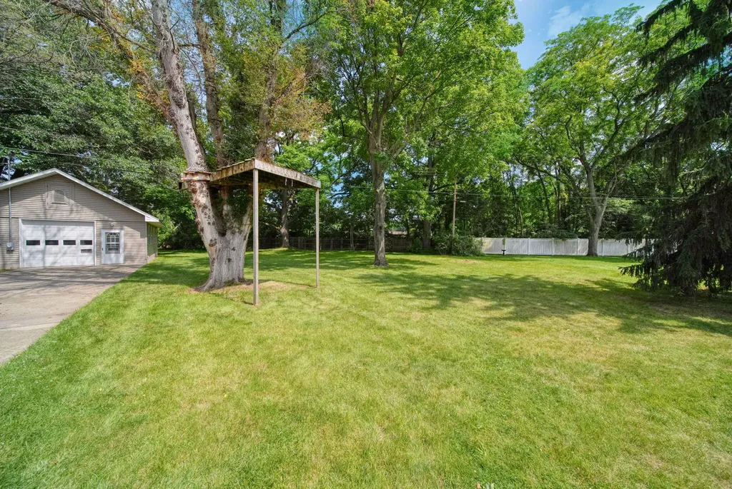 743 Briarcliff Road Jackson City MI 49201