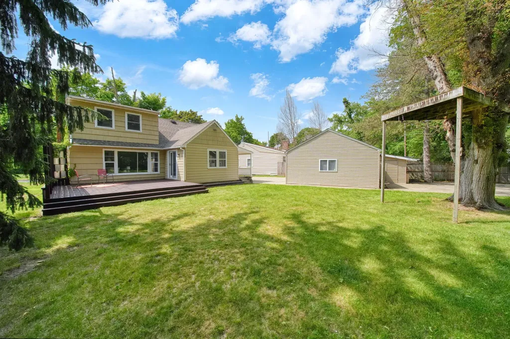 743 Briarcliff Road Jackson City MI 49201