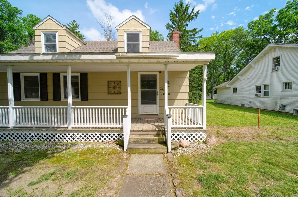 743 Briarcliff Road Jackson City MI 49201