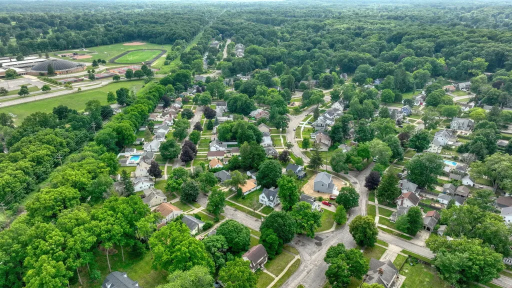 743 Briarcliff Road Jackson City MI 49201