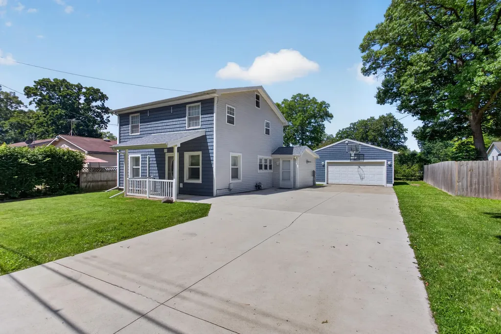 4718 S Draper Road Summit Township MI 49203