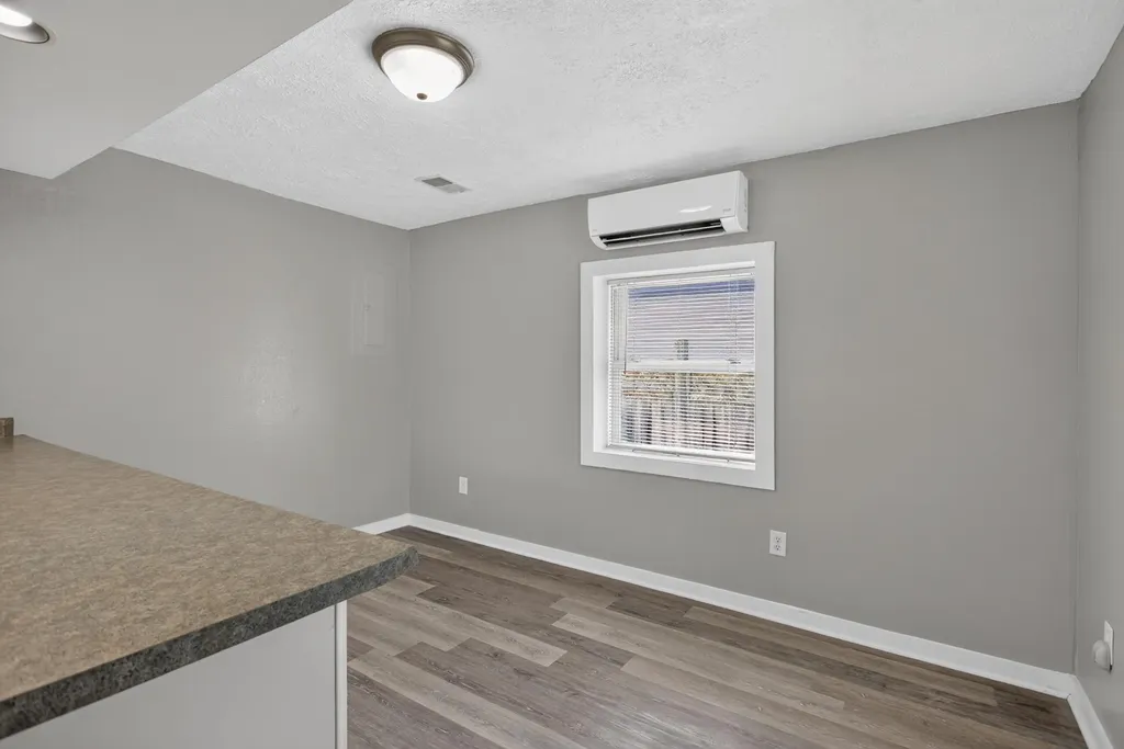 4718 S Draper Road Summit Township MI 49203