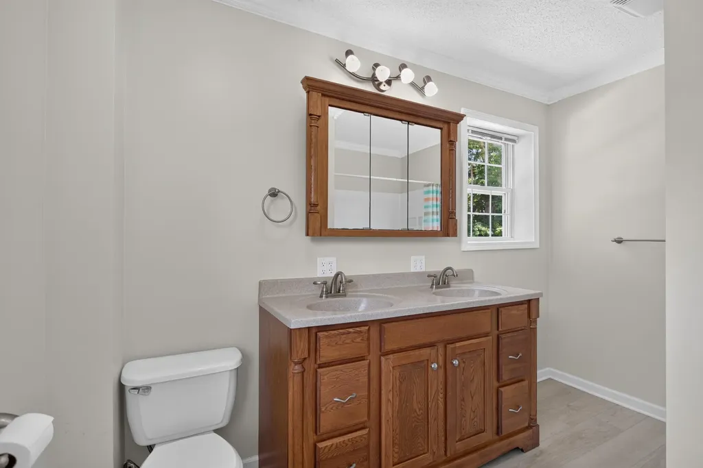 4718 S Draper Road Summit Township MI 49203