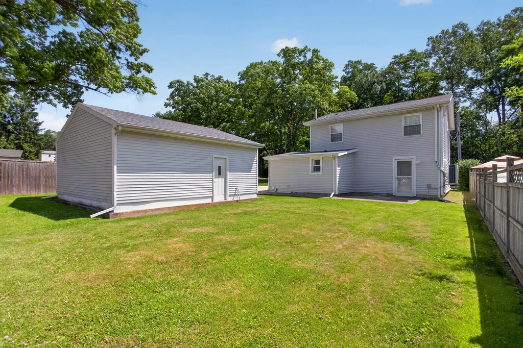 4718 S Draper Road Summit Township MI 49203