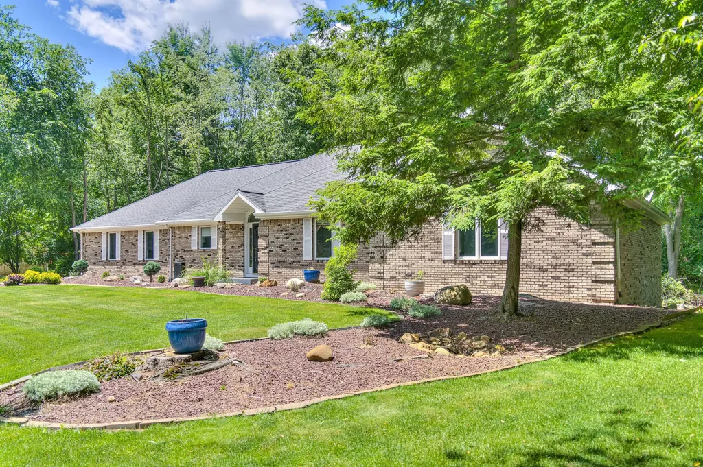 3664 W Primilia Lane Summit Township MI 49201