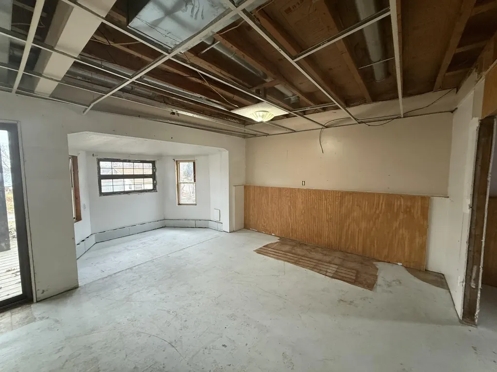 1747 Tennis Court Henrietta Township MI 49272