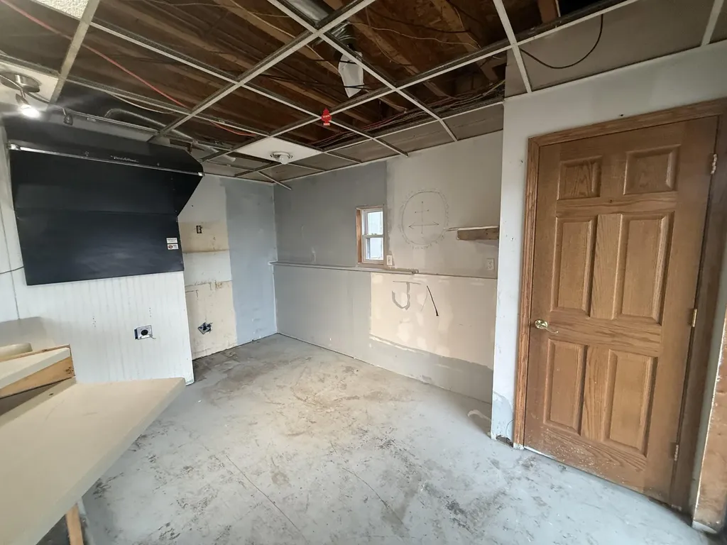 1747 Tennis Court Henrietta Township MI 49272