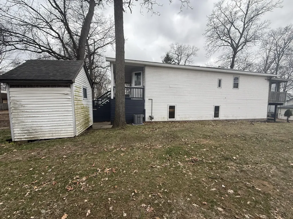 1747 Tennis Court Henrietta Township MI 49272