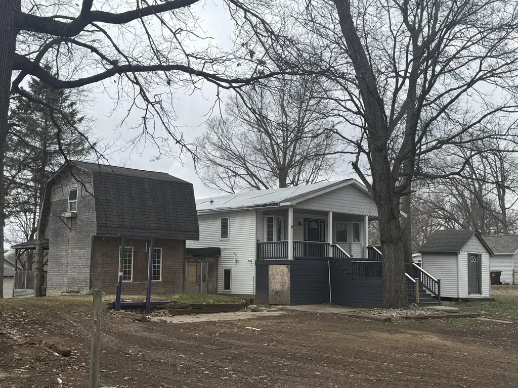 1747 Tennis Court Henrietta Township MI 49272