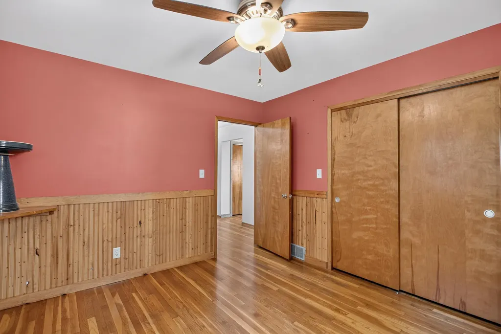 2695 Gilletts Lake Road Leoni Township MI 49201
