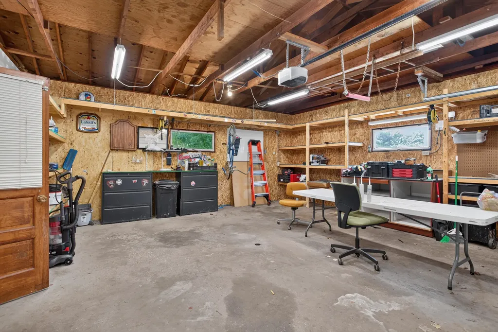 2695 Gilletts Lake Road Leoni Township MI 49201