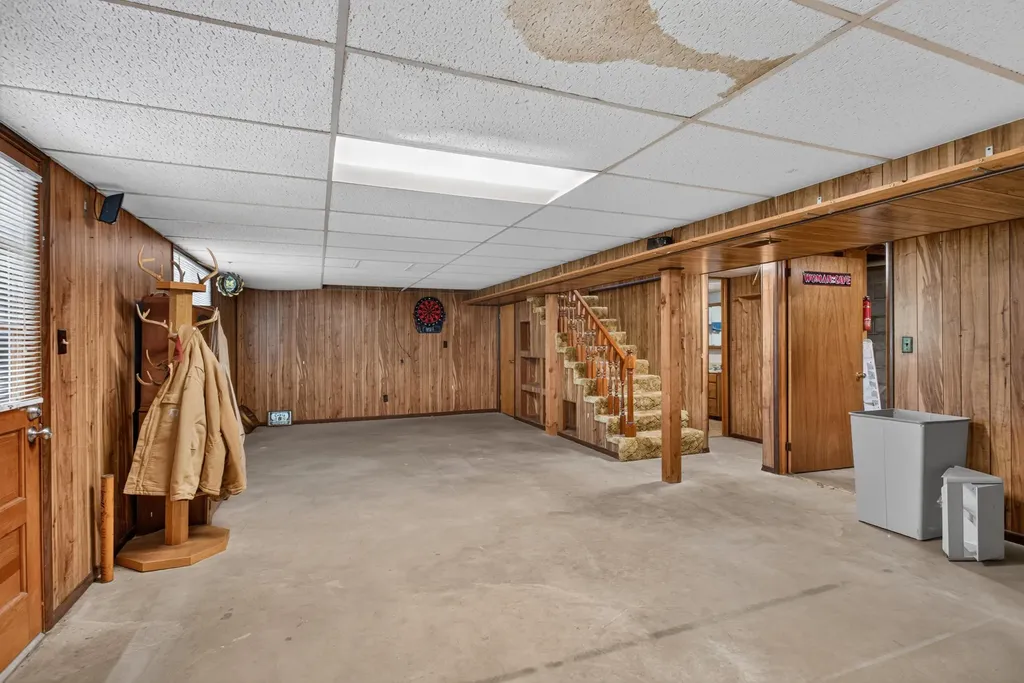 2695 Gilletts Lake Road Leoni Township MI 49201